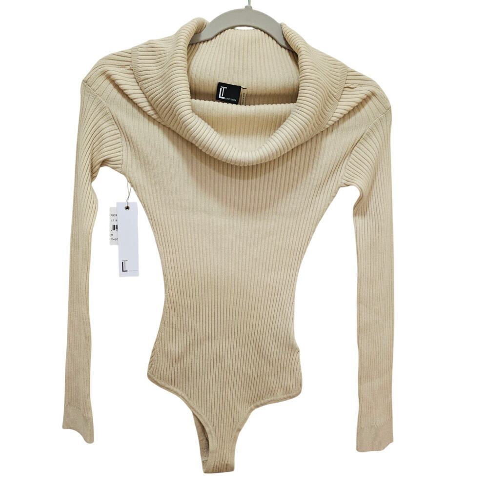 Love Token NWT M Oatmeal bodysuit. Sexy.‎ Offers the shoulder. Ribbed Knit. Y2K